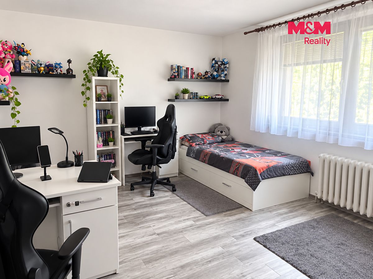 Prodej rodinného domu 190 m², pozemek 680 m² – fotografie 4