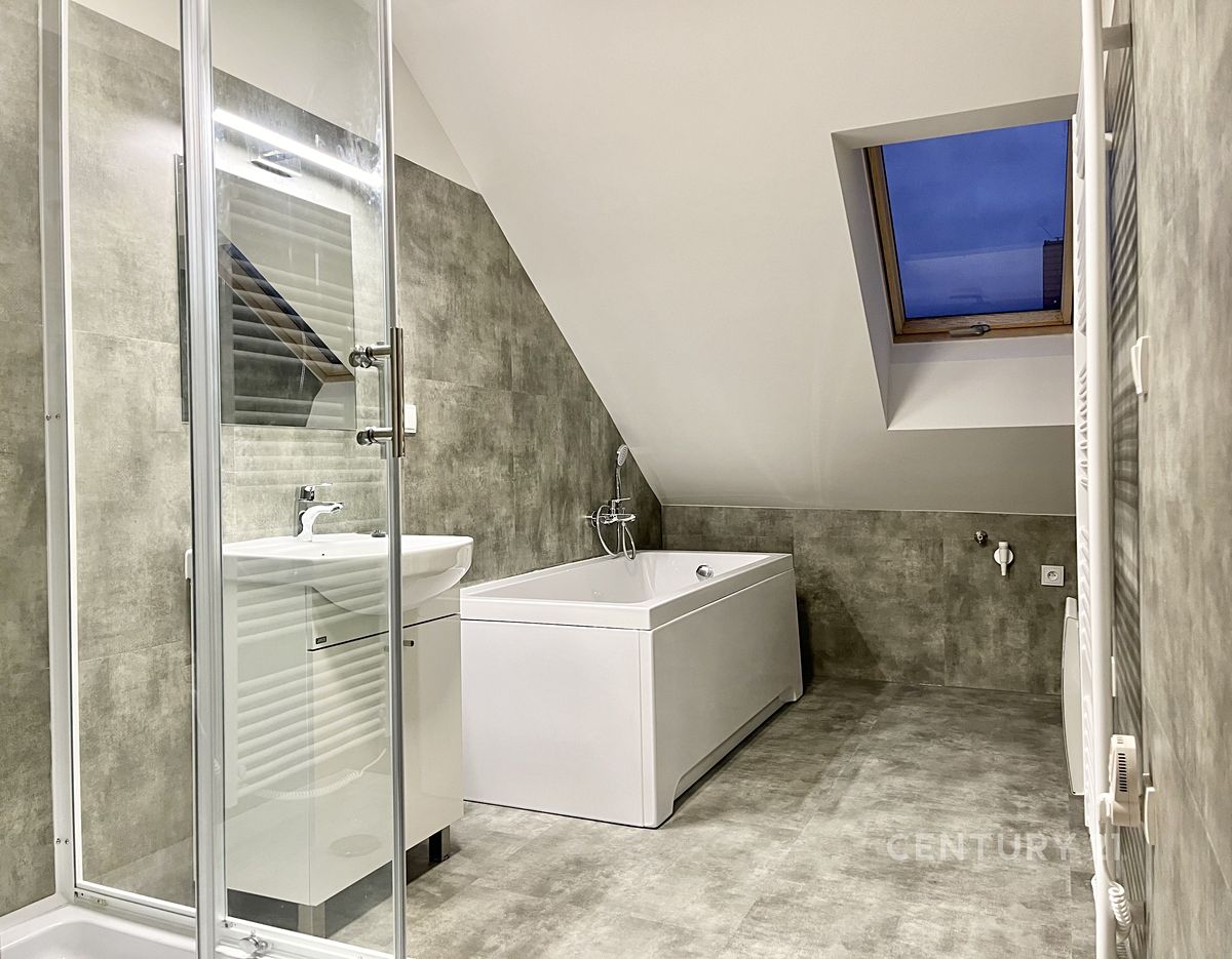 Pronájem bytu 3+1 88 m² – fotografie 2