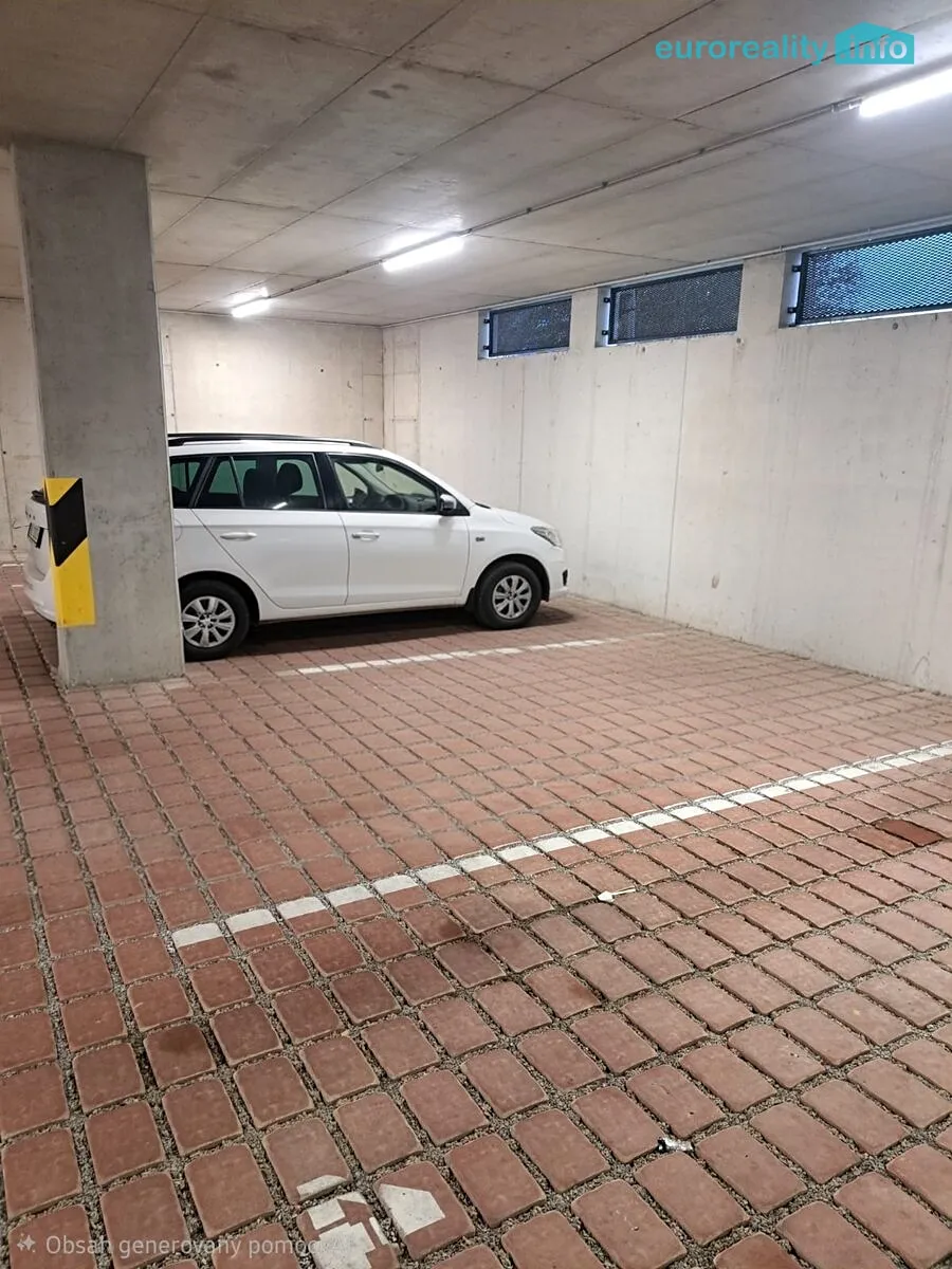 Pronájem garáže 16 m²