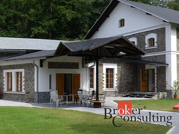 Prodej komerčního prostoru, 2 115 m² (20 z 24)