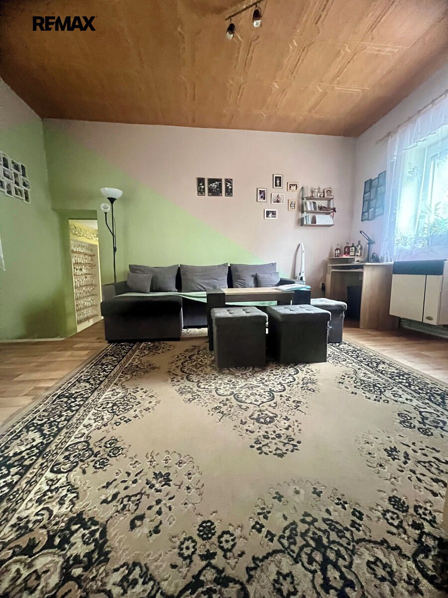 Prodej rodinného domu 90 m², pozemek 342 m² – fotografie 2