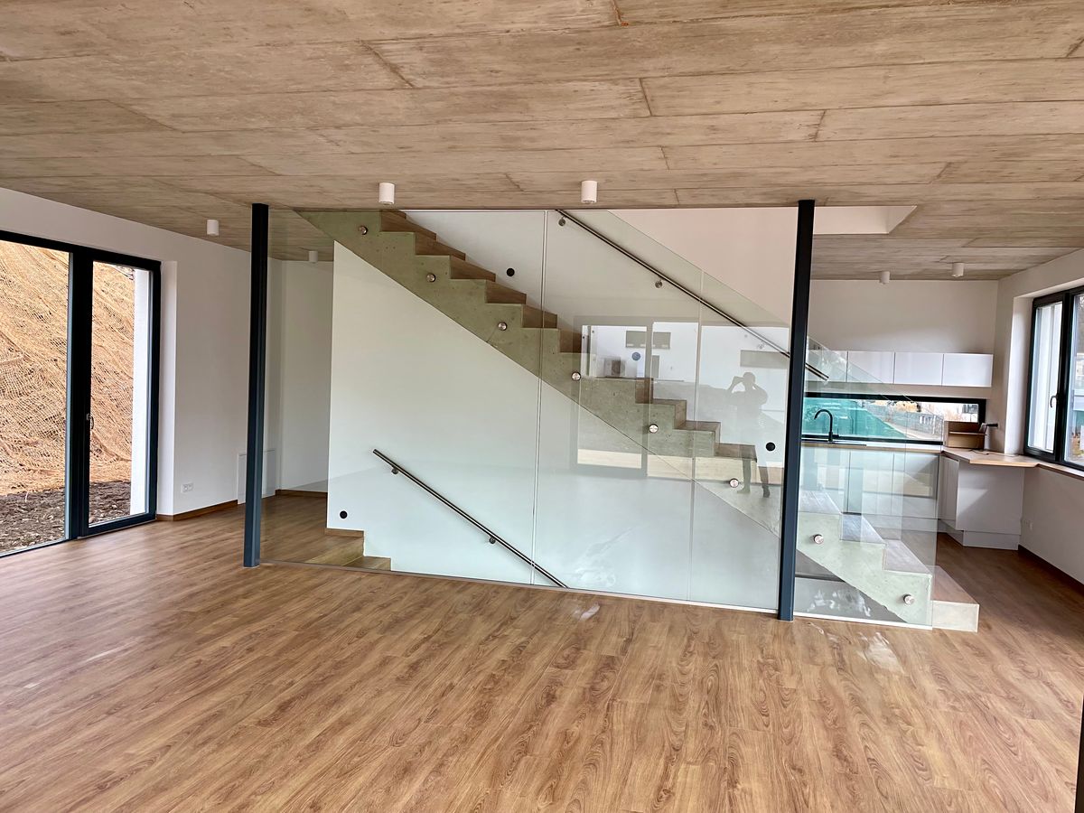 Pronájem rodinného domu 249 m², pozemek 1019 m² – fotografie 4