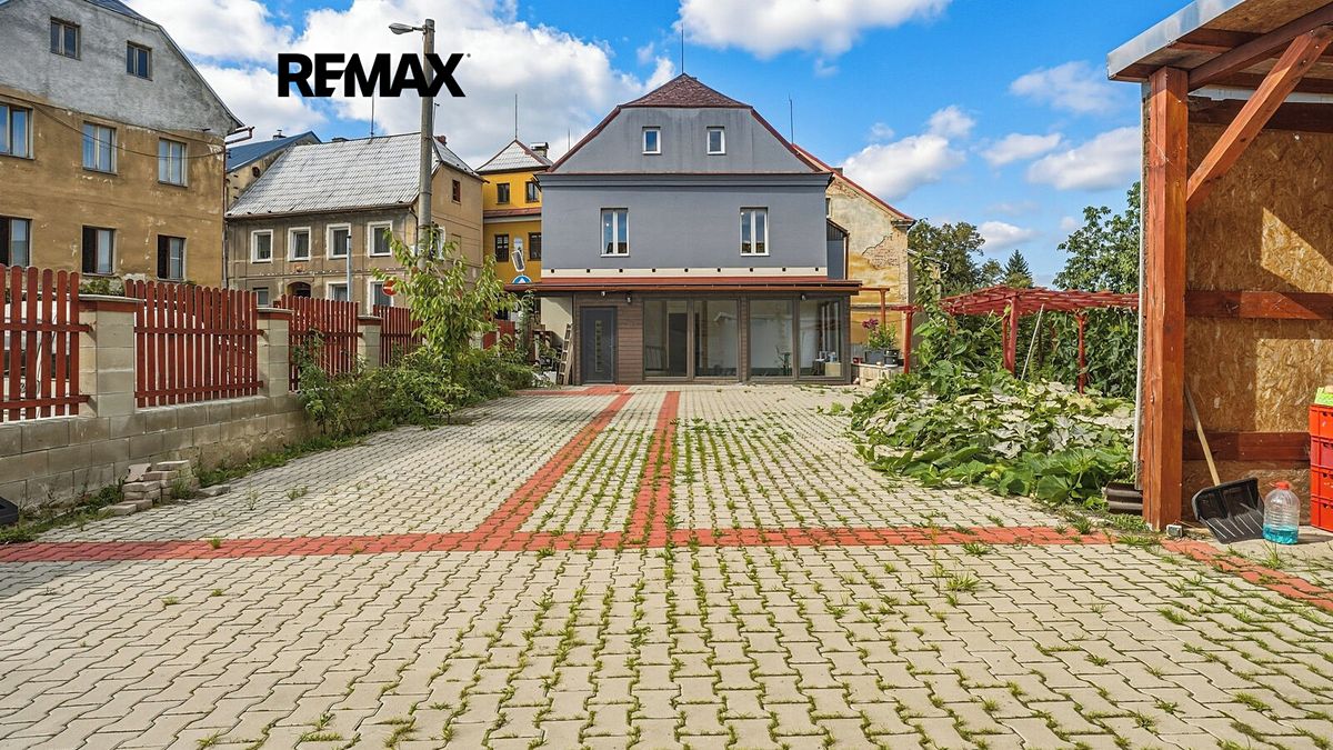 Prodej rodinného domu 190 m², pozemek 585 m²