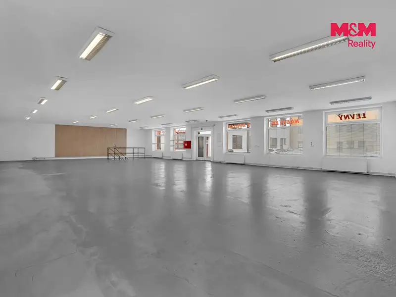 Pronájem obchodního prostoru 498 m², Bystřice nad Pernštejnem – náhled fotky 2
