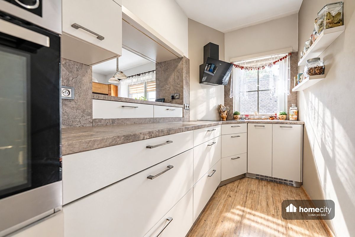Pronájem bytu 3+kk 94 m² – fotografie 4