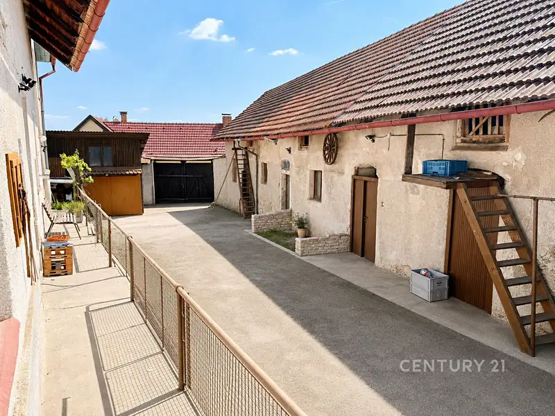 Prodej komerční nemovitosti 500 m², Košetice – náhled fotky 3