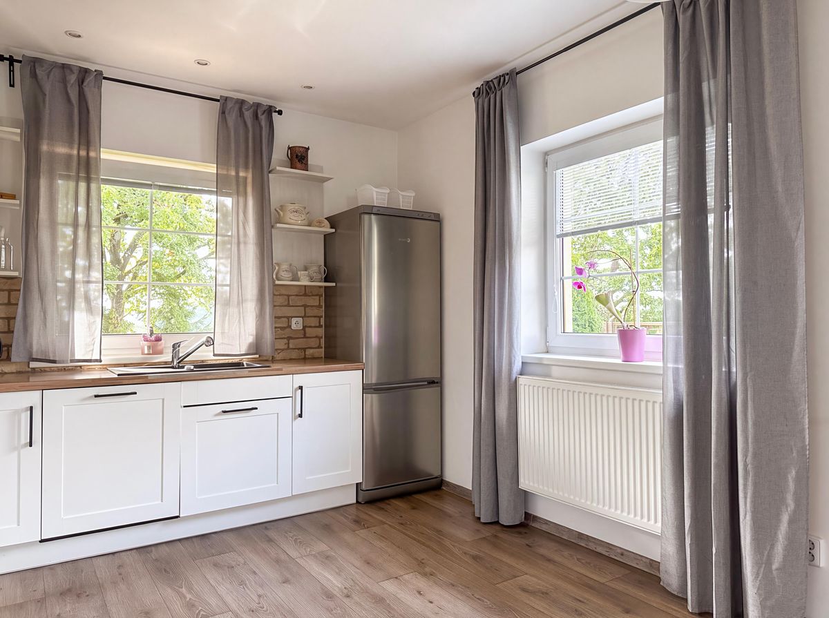 Pronájem rodinného domu 99 m², pozemek 350 m² – fotografie 3