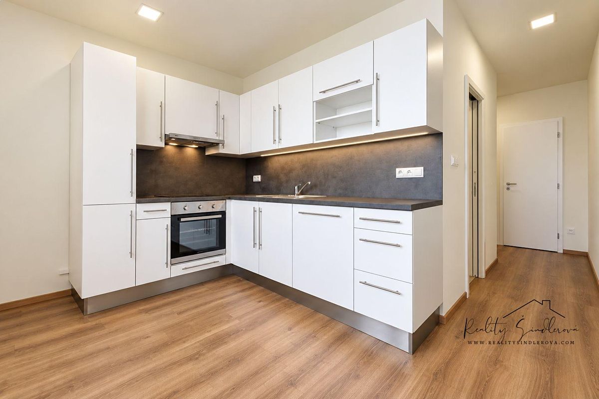 Pronájem bytu 2+1 51 m² – fotografie 2