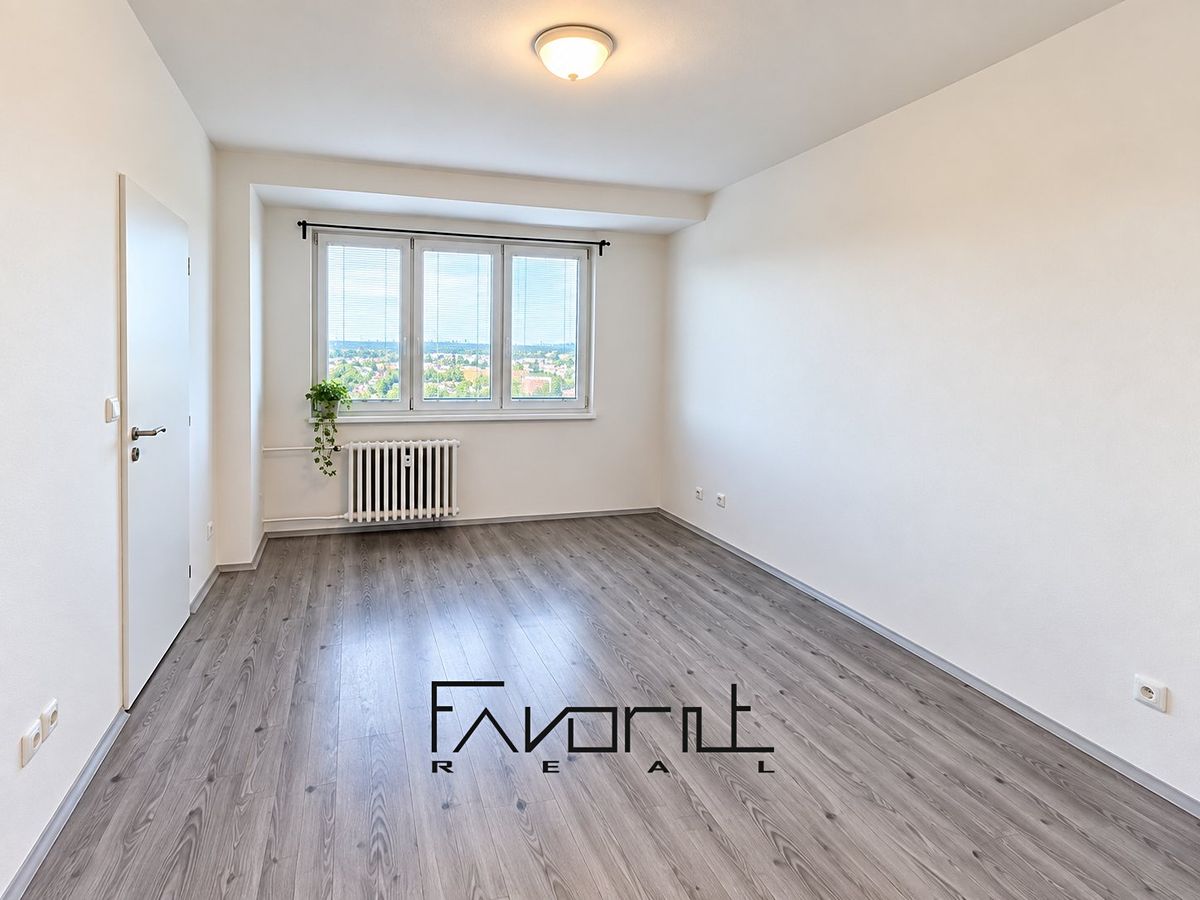 Pronájem bytu 2+kk 42 m² – fotografie 3