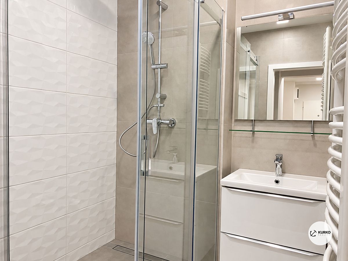 Pronájem bytu 2+kk 55 m² – fotografie 2