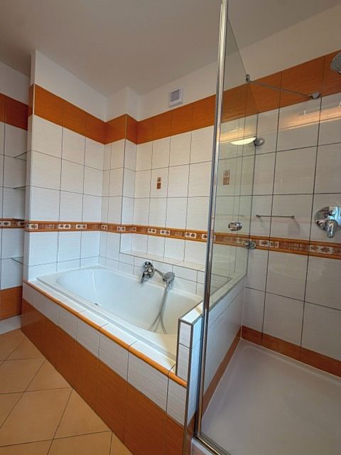 Pronájem bytu 3+kk 96 m² – fotografie 4