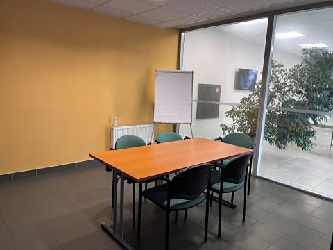 Pronájem kanceláře 255 m² – fotografie 3