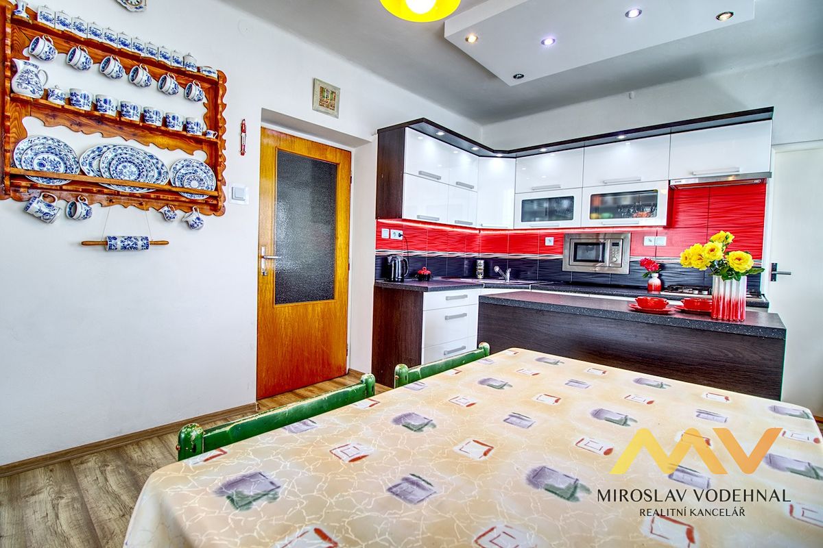 Pronájem bytu 3+1 90 m² – fotografie 4