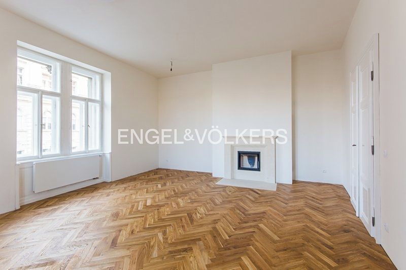Pronájem bytu 5+1 193 m²