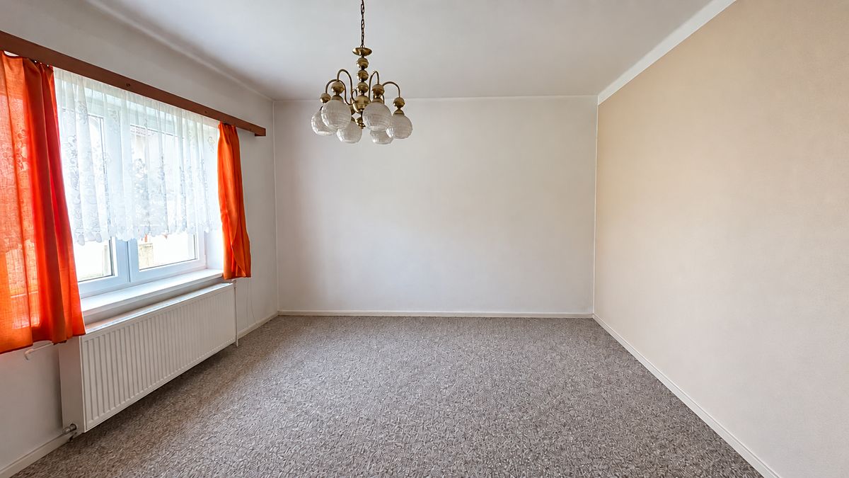 Prodej rodinného domu 120 m², pozemek 825 m² – fotografie 5