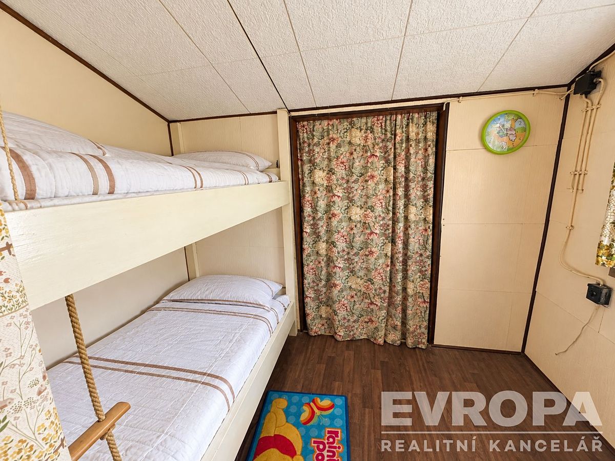 Prodej chaty 42 m², pozemek 1 m² – fotografie 4