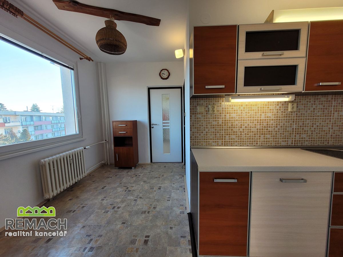 Pronájem bytu 3+1 70 m² – fotografie 2