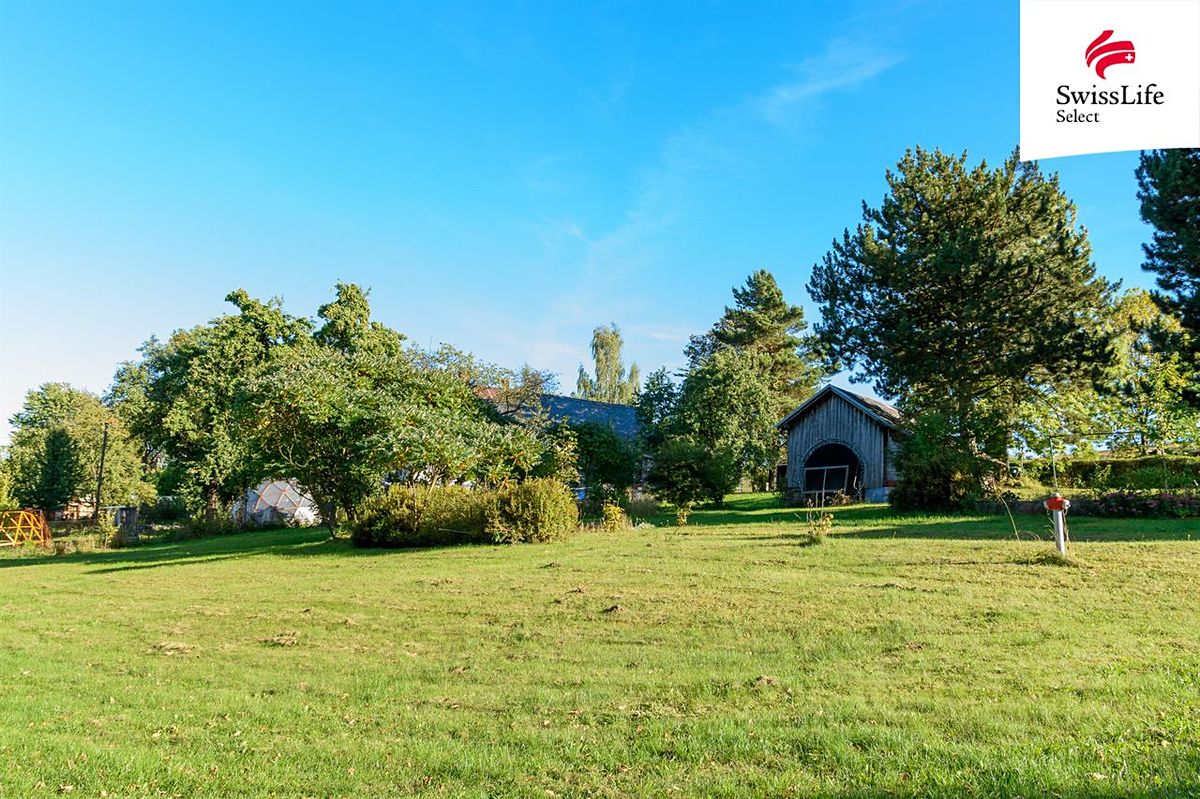 Prodej stavebního pozemku 2762 m²