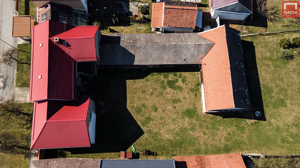 Prodej rodinného domu 350 m², pozemek 2531 m² – fotografie 4