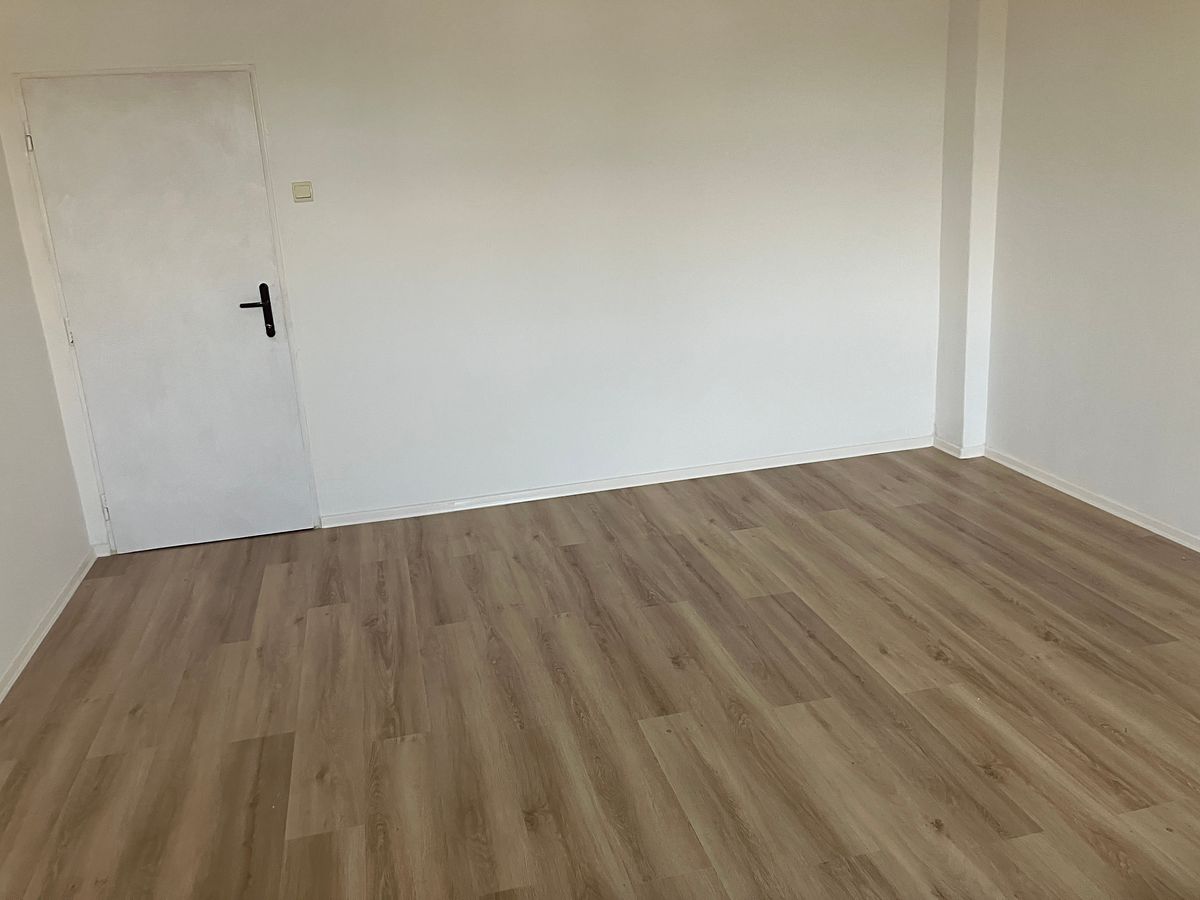 Pronájem bytu 1+1 48 m² – fotografie 2