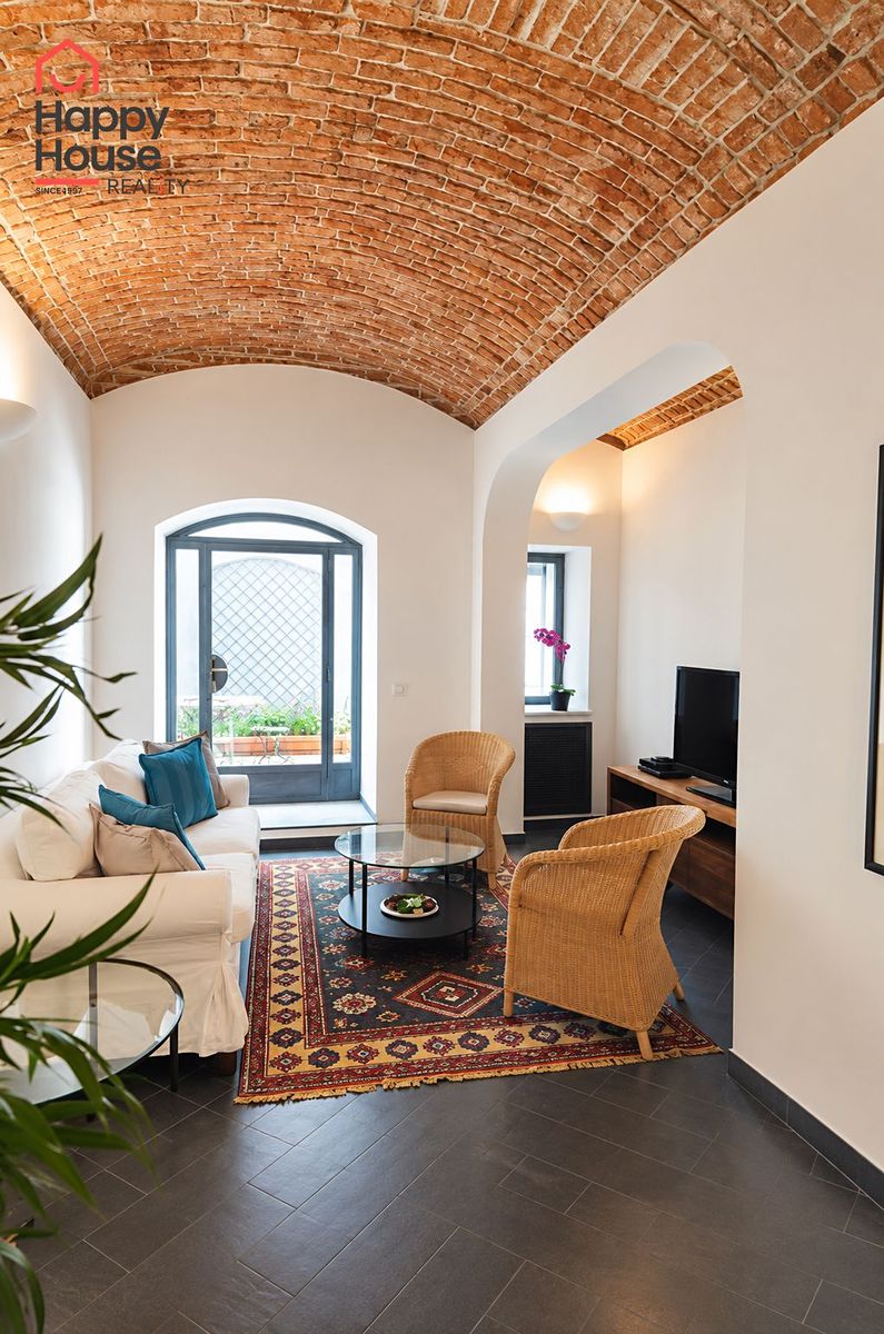 Pronájem bytu 4+1 149 m² – fotografie 2