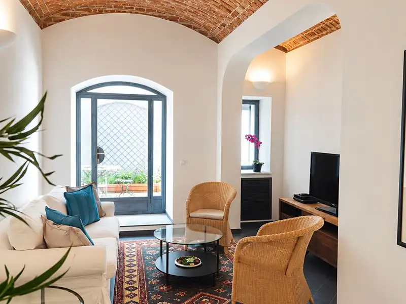 Pronájem bytu 3+1 149 m², Praha – náhled fotky 2