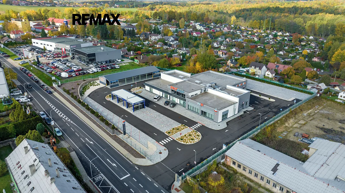 Prodej komerční nemovitosti 1967 m²