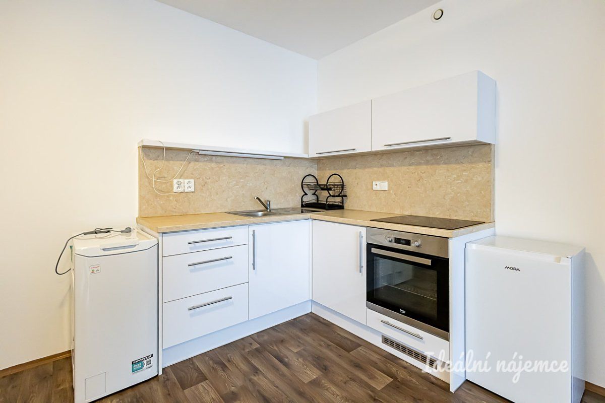Pronájem bytu 2+kk 44 m² – fotografie 5