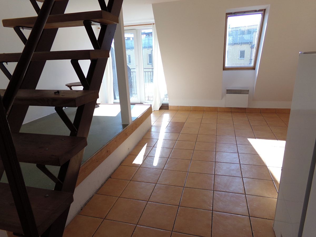 Pronájem bytu 2+kk 50 m² – fotografie 3