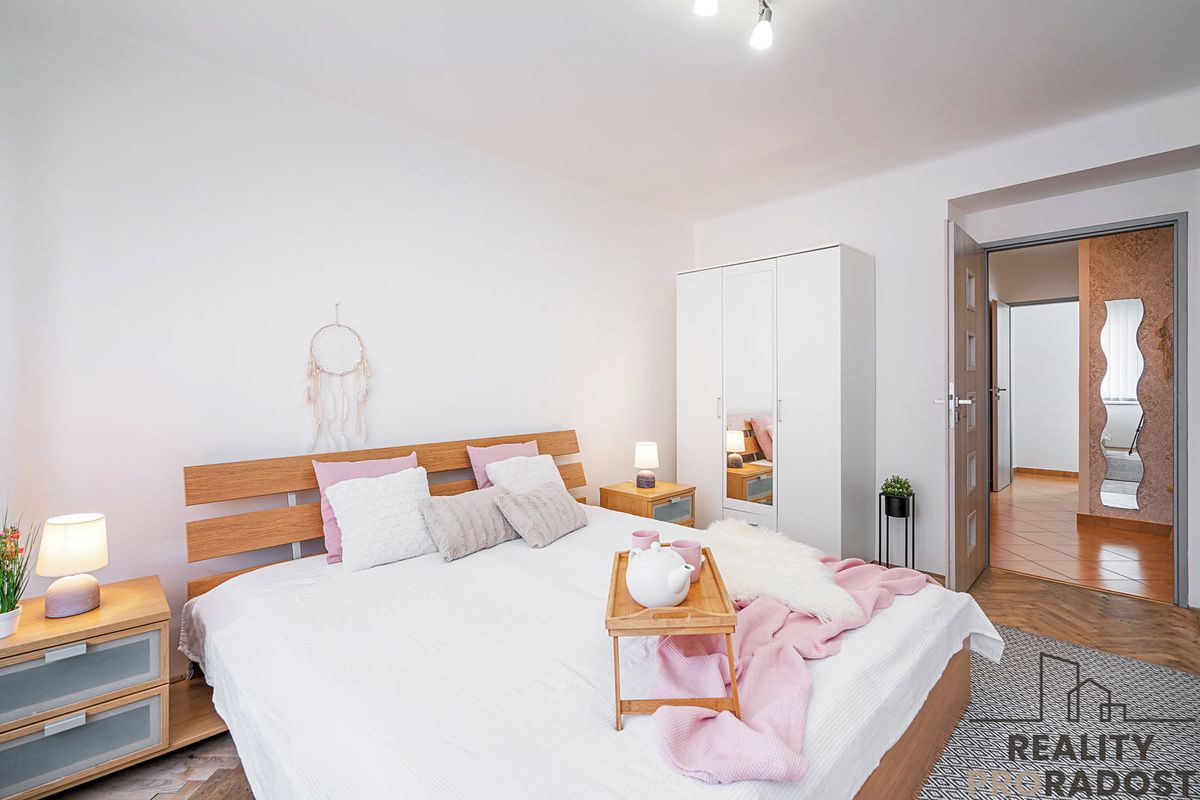 Pronájem bytu 2+1 56 m² – fotografie 2