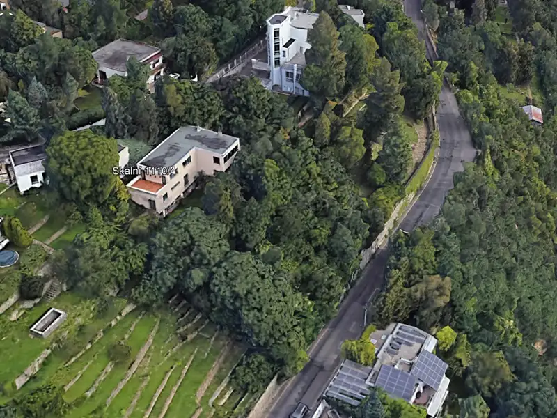 Prodej stavebního pozemku 1894 m², Praha – náhled fotky 2