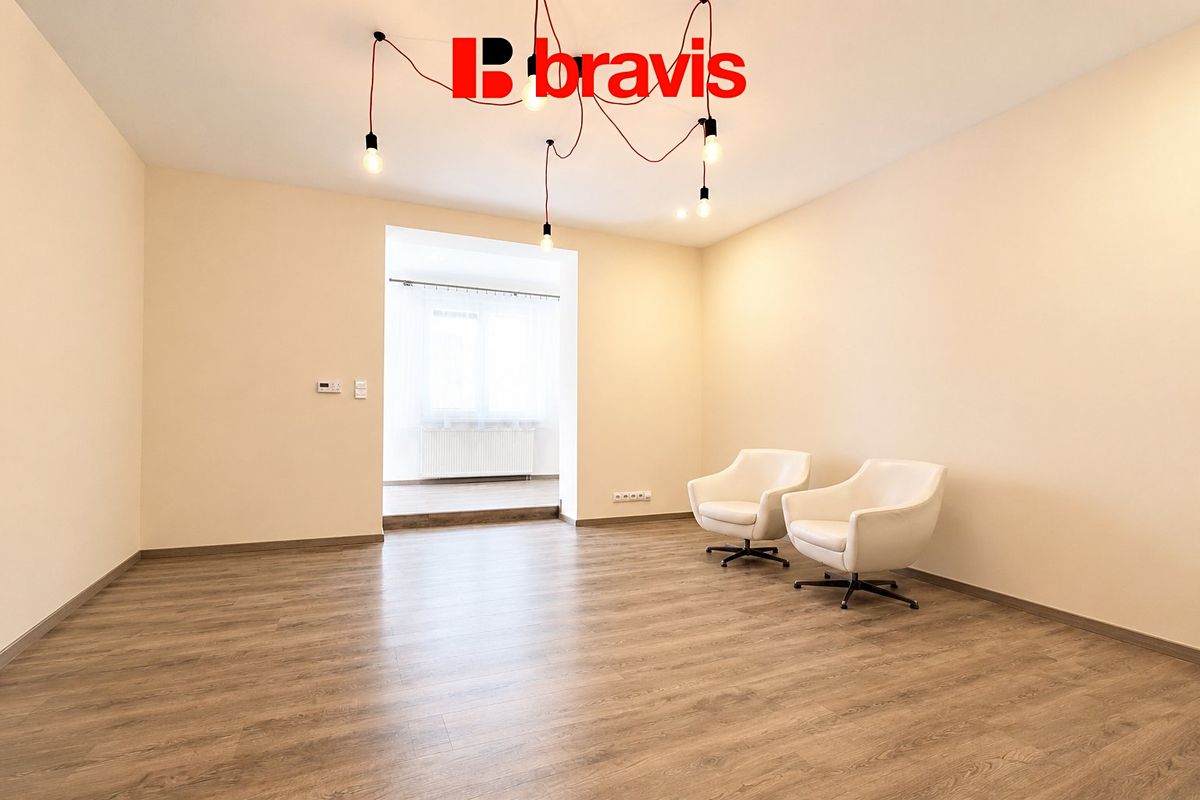 Pronájem bytu 2+kk 58 m² – fotografie 3