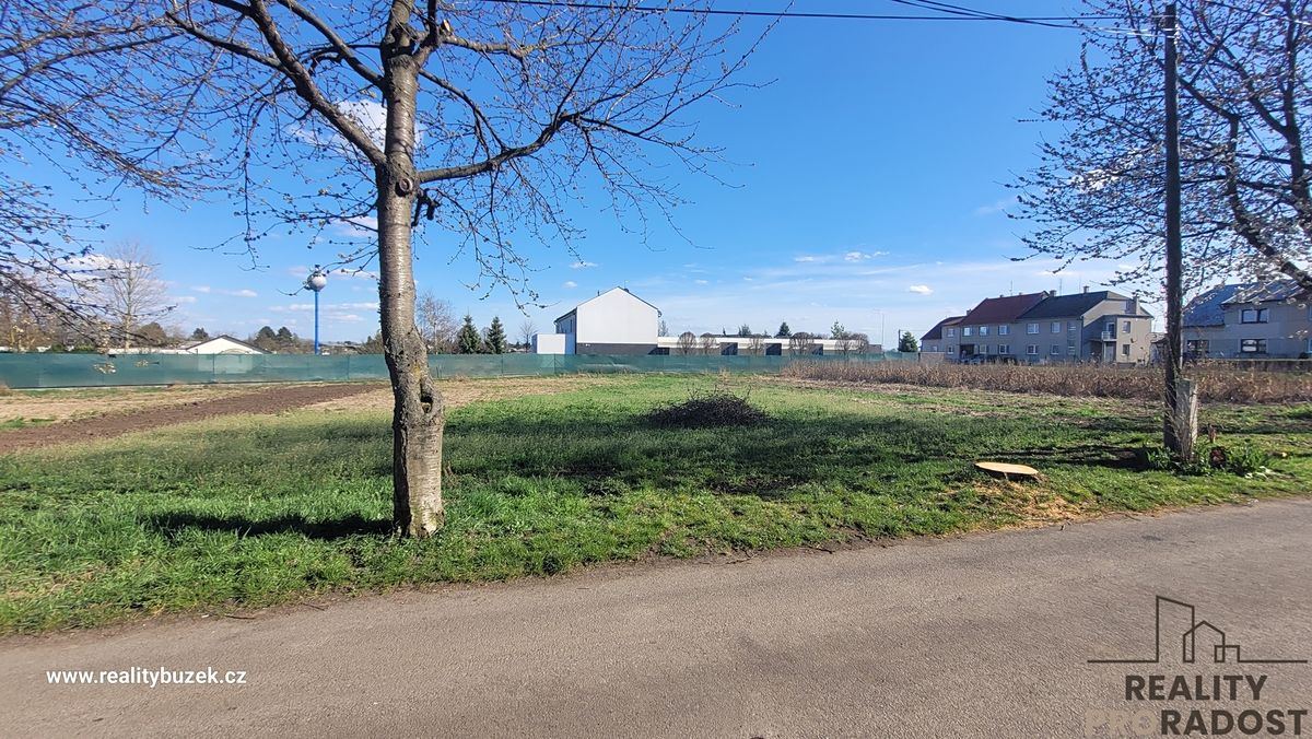 Prodej stavebního pozemku 936 m²