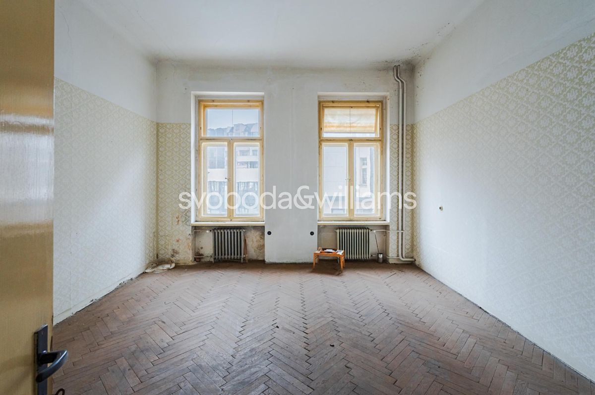 Prodej bytu 6 pokojů a více 993 m² – fotografie 3