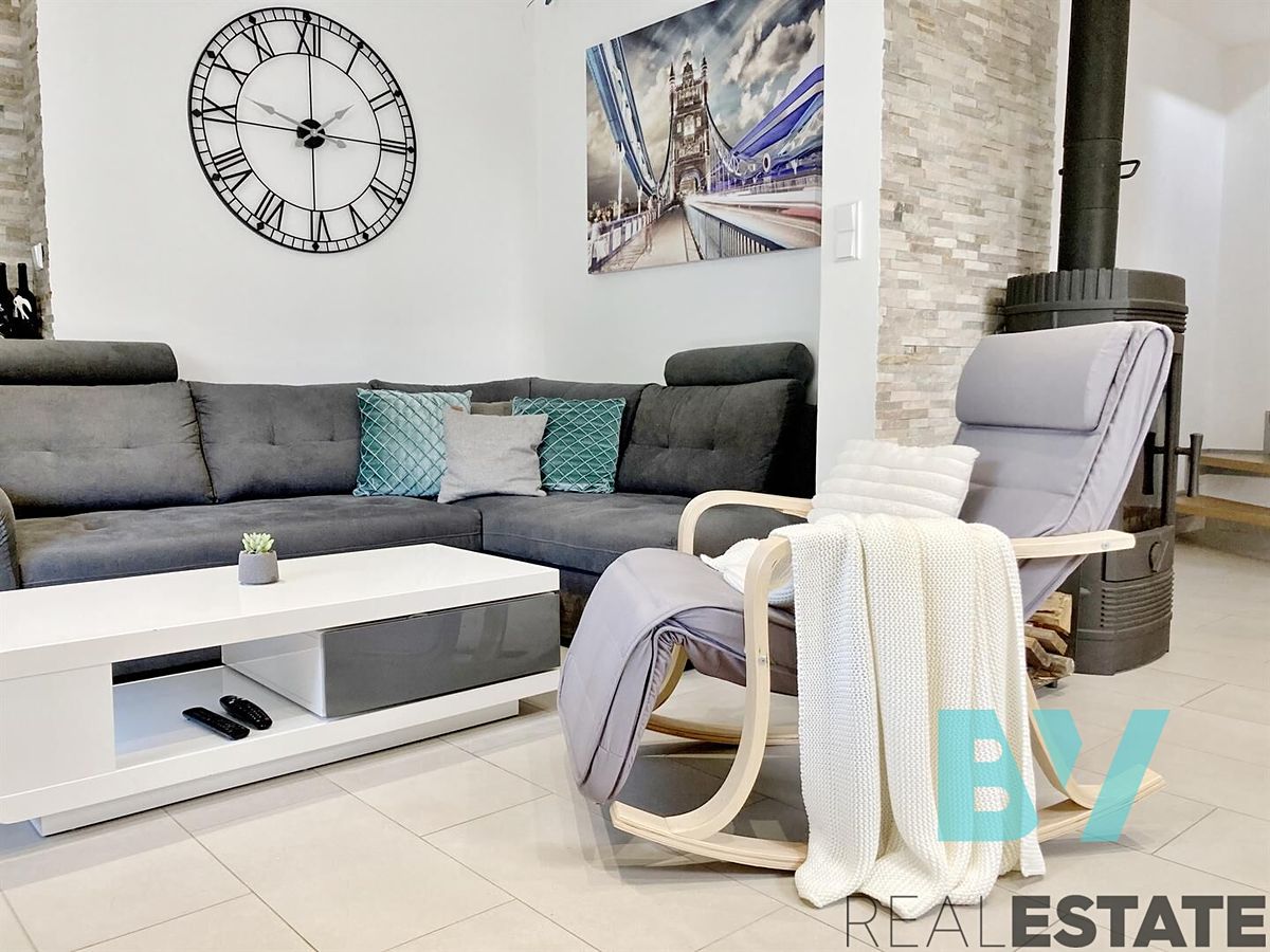 Pronájem rodinného domu 172 m², pozemek 787 m² – fotografie 5