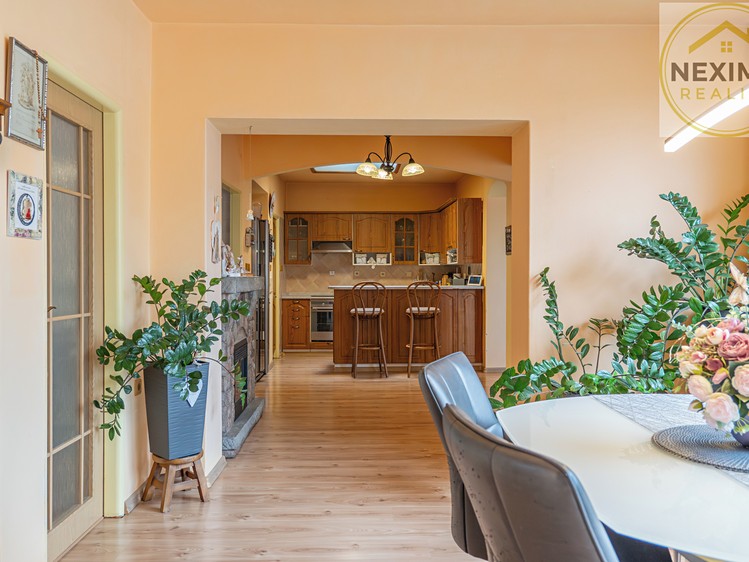 Будинок на продаж, 220 м² (2 з 24)