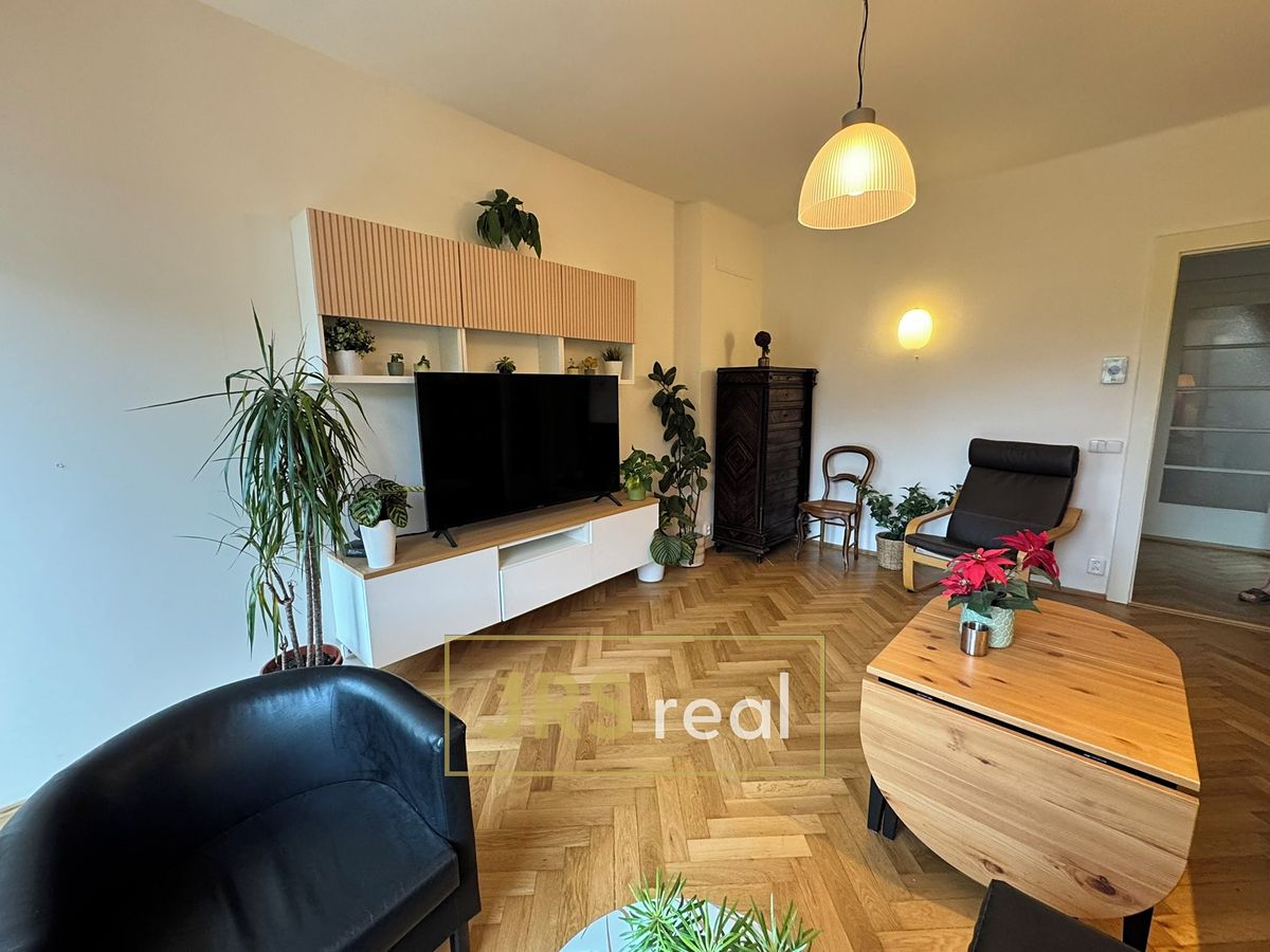 Pronájem bytu 2+1 64 m² – fotografie 3
