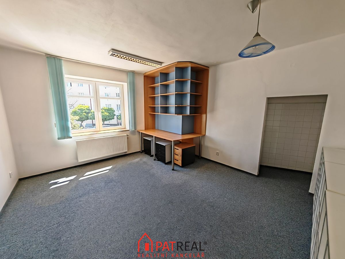 Pronájem kanceláře 57 m² – fotografie 5