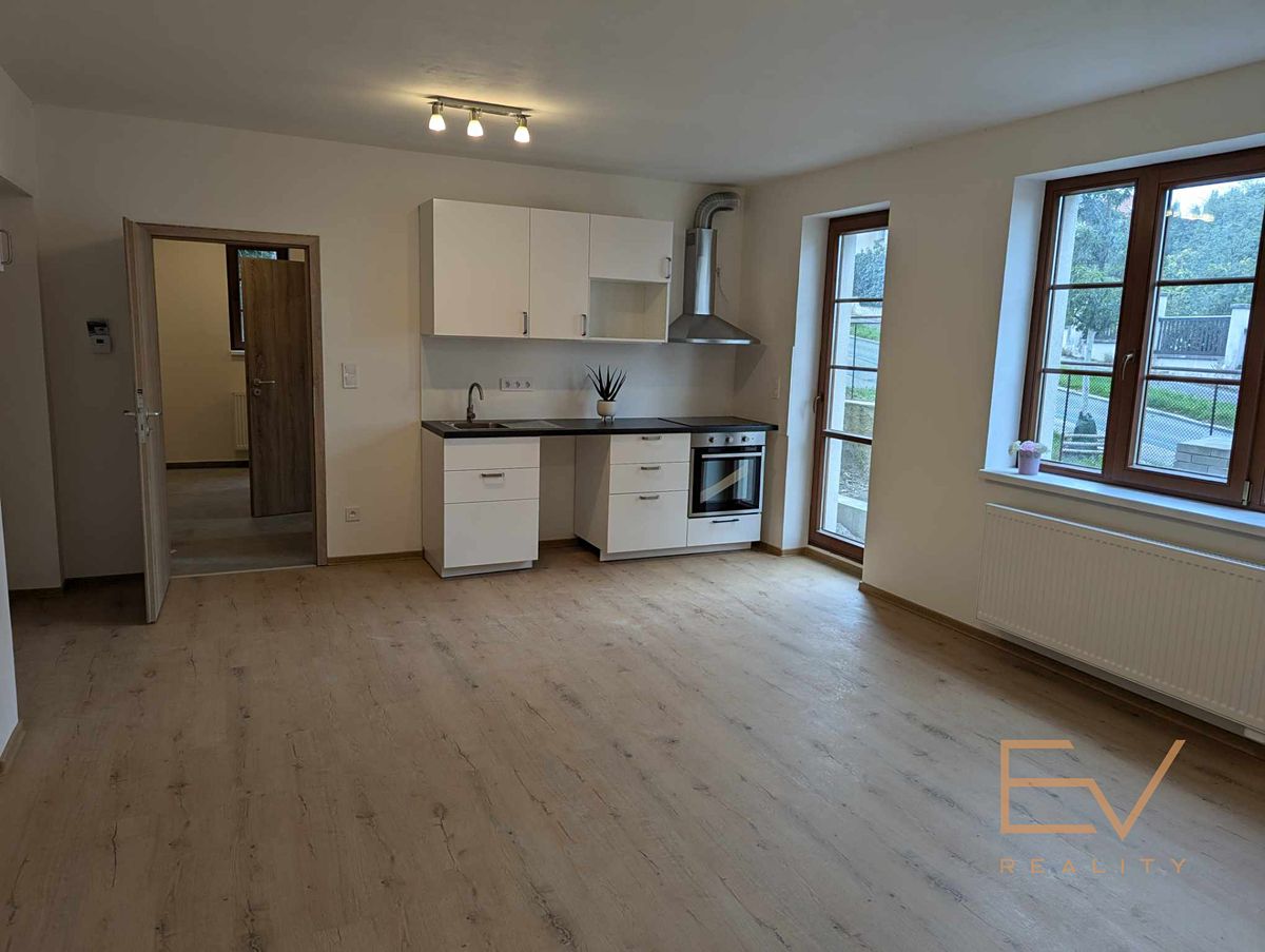 Pronájem bytu 2+kk 58 m²