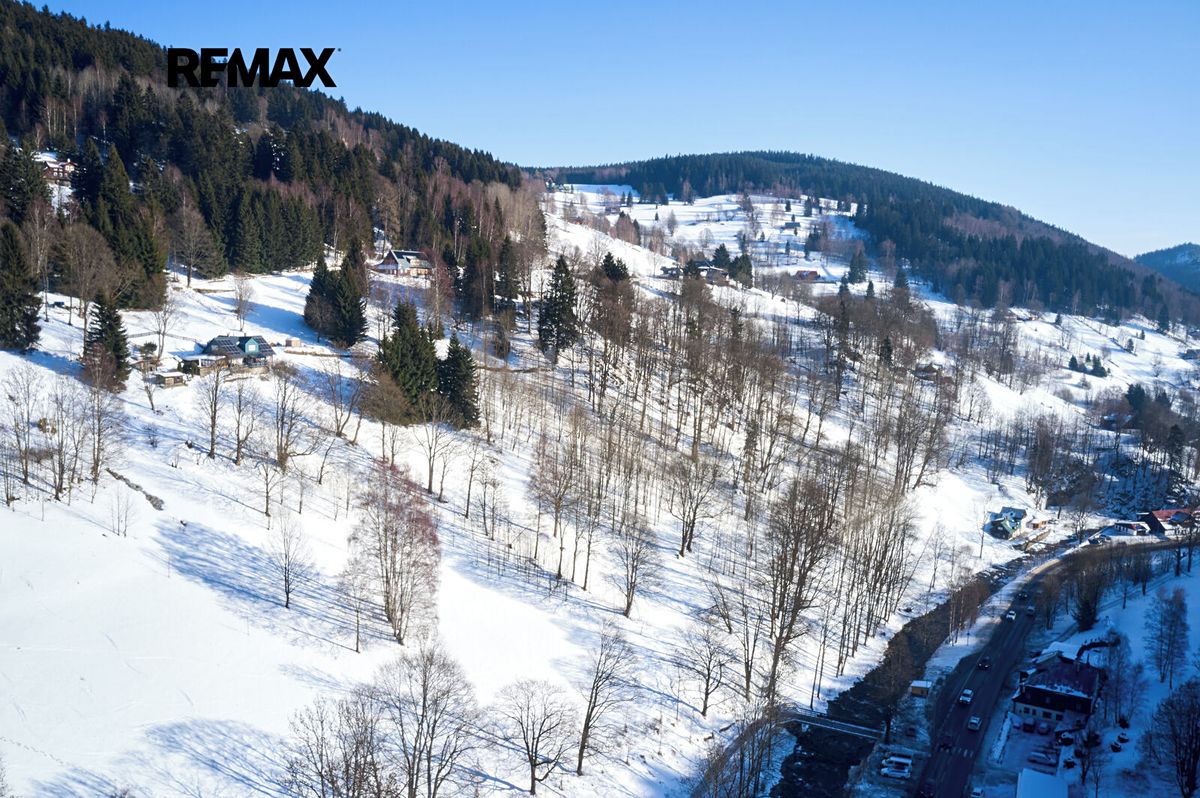 Prodej stavebního pozemku 7007 m² – fotografie 3