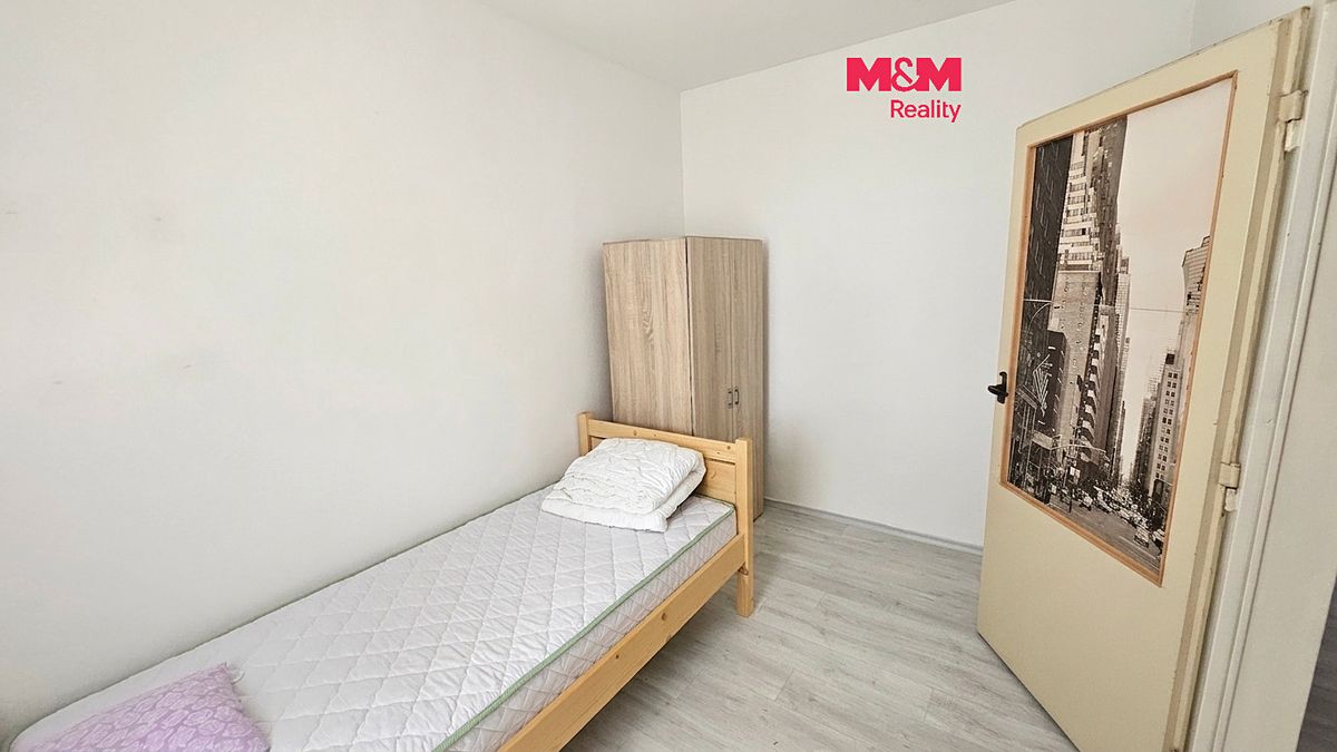 Pronájem bytu 1+1 37 m²