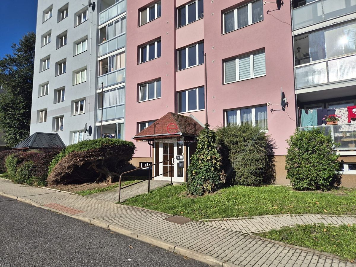 Pronájem bytu 1+1 43 m² – fotografie 2
