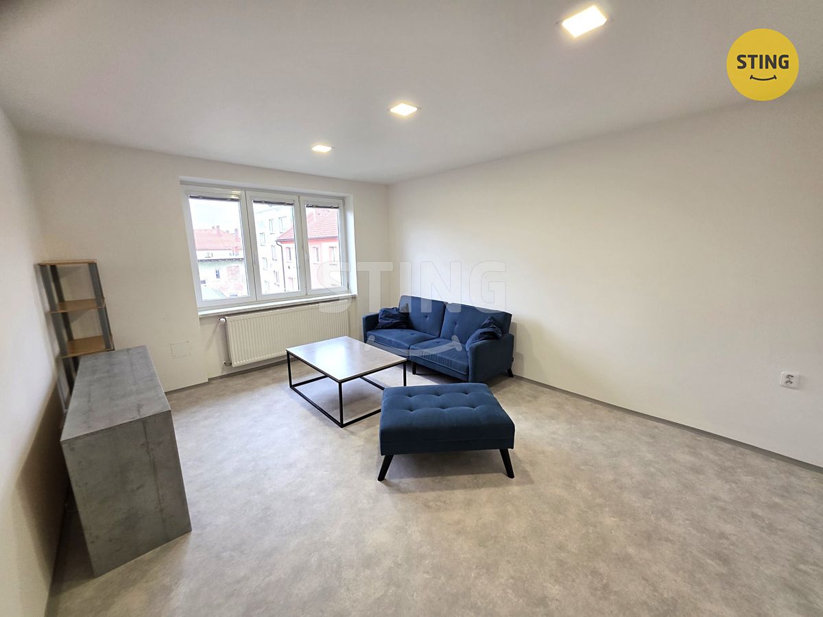 Pronájem bytu 2+1 60 m² – fotografie 2
