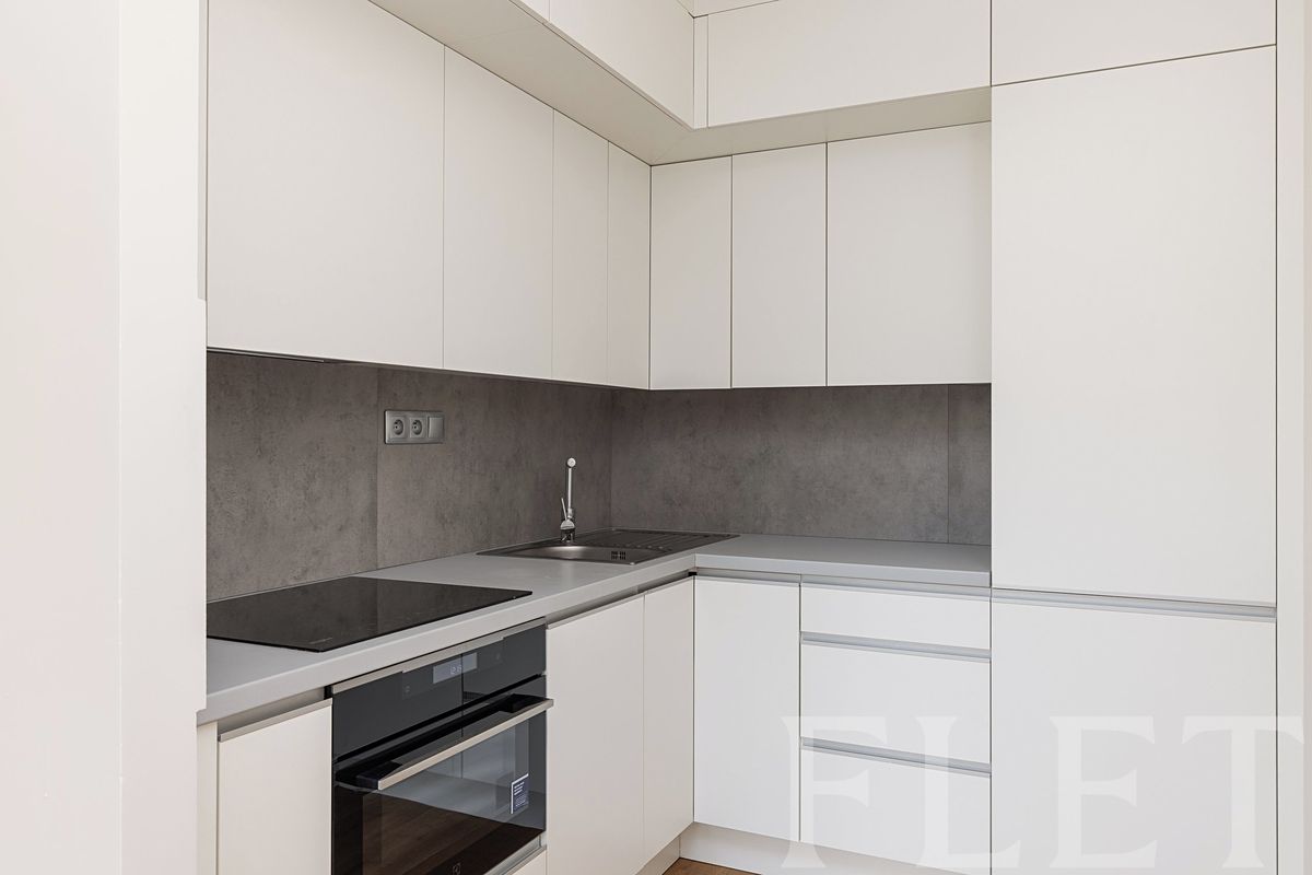 Pronájem bytu 2+kk 43 m² – fotografie 2