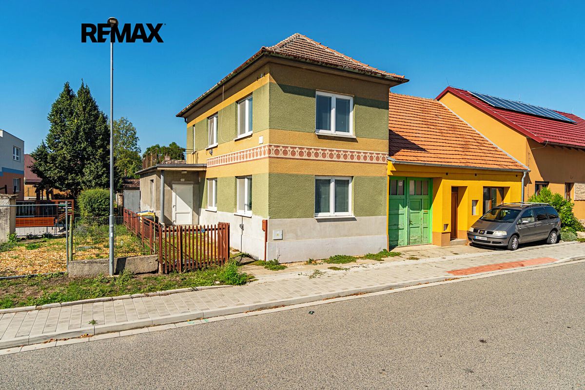 Prodej rodinného domu 152 m², pozemek 409 m² – fotografie 2