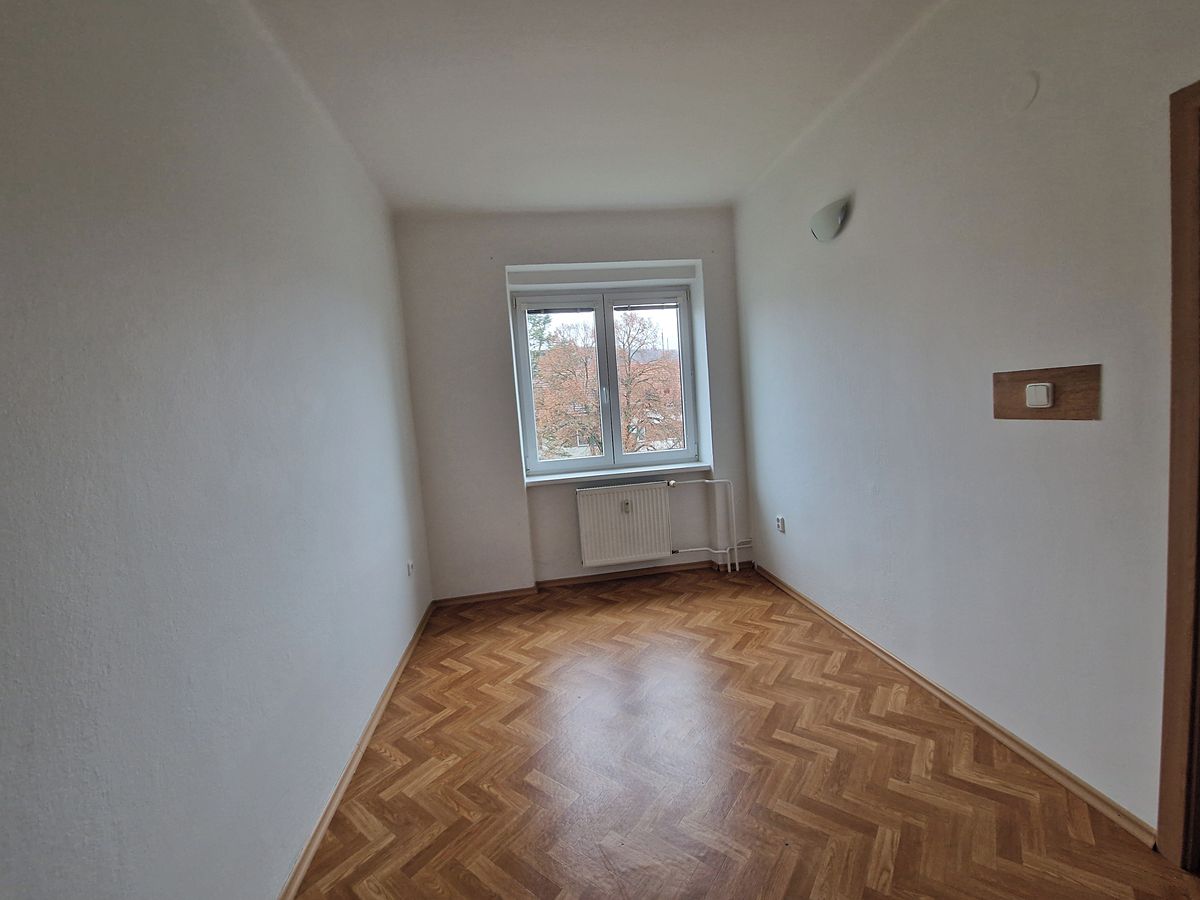 Pronájem bytu 4+1 90 m² – fotografie 5