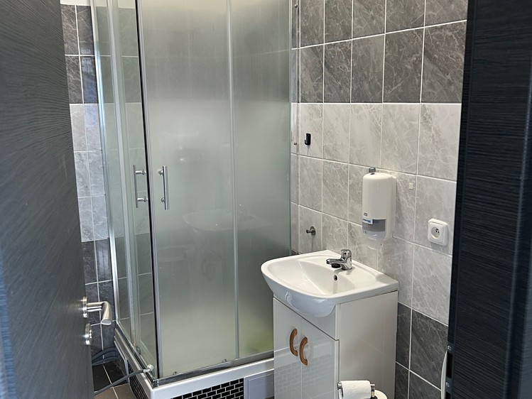 Pronájem komerčního prostoru, 35 m² (5 z 5)