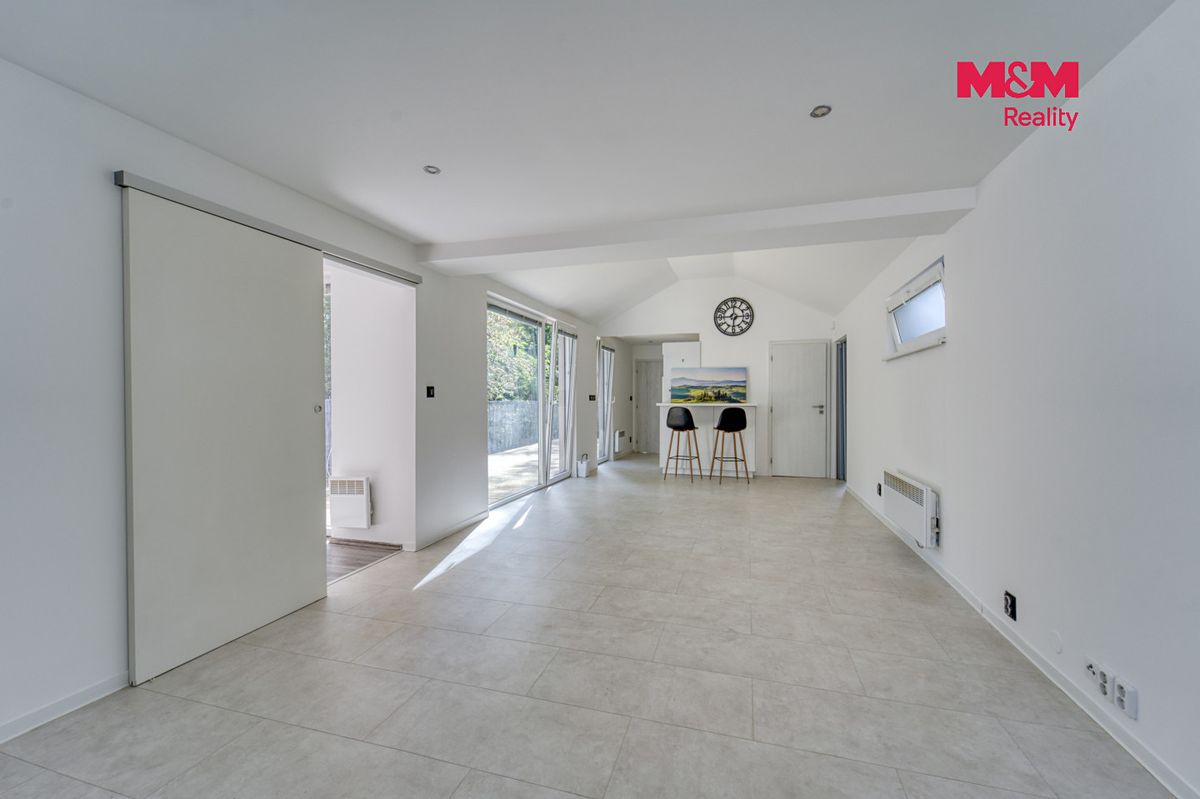 Pronájem bytu 3+kk 64 m² – fotografie 2