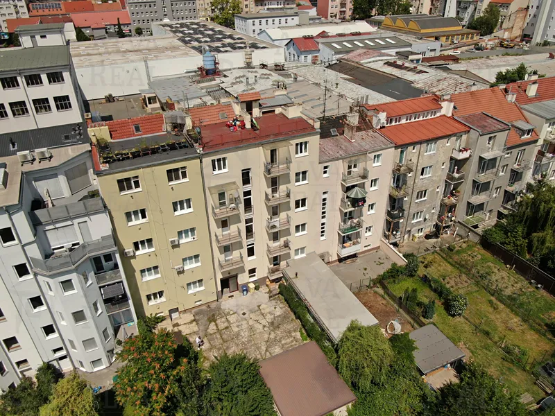 Exkluzivně nabízíme k prodeji prostorný byt 3+kk 108 m² s...