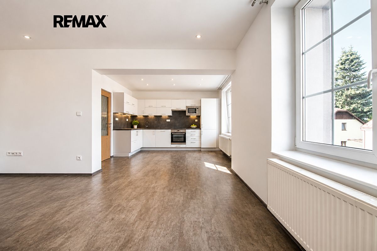 Pronájem bytu 3+kk 68 m² – fotografie 4